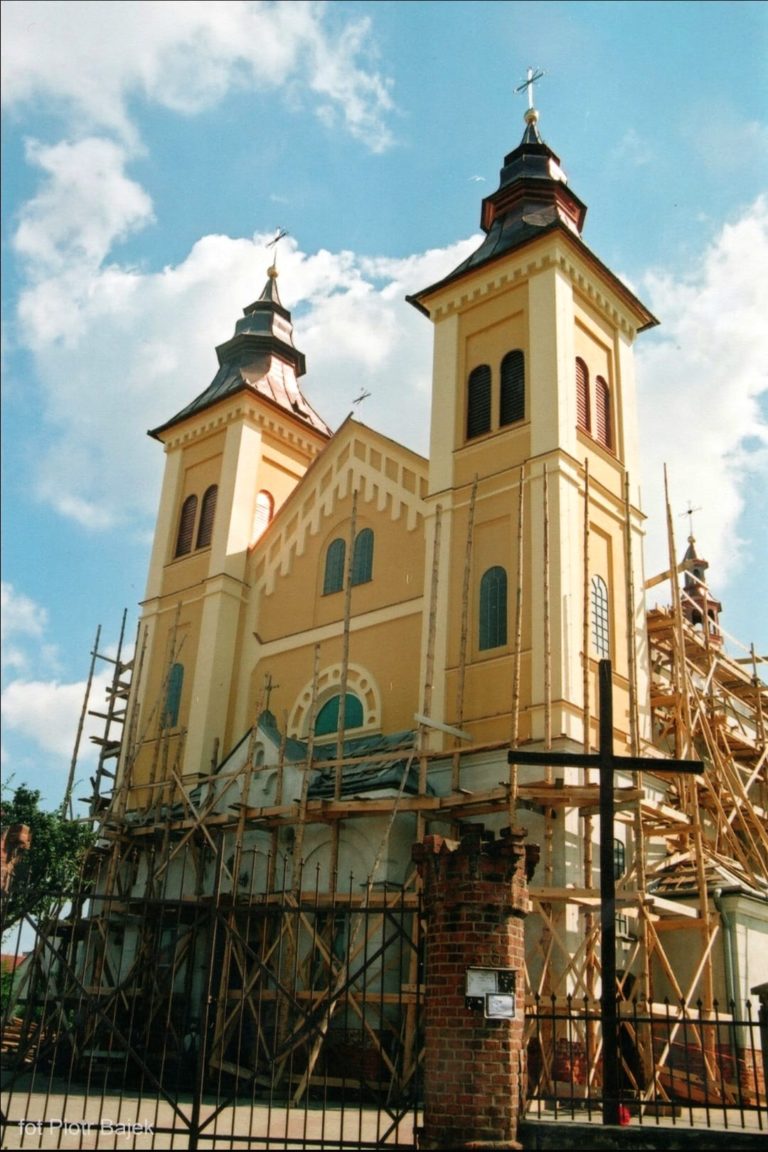 Zdjęcia autorstwa pana Piotra Bajka , wykonane podczas wymiany dachu i odnowy elewacji kościoła parafialnego w Głogowie.