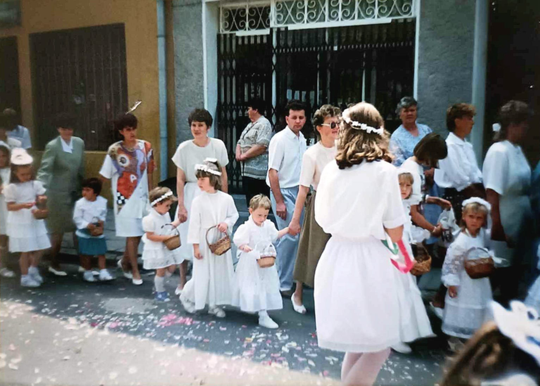 Procesja Bożego Ciała na głogowskim Rynku.