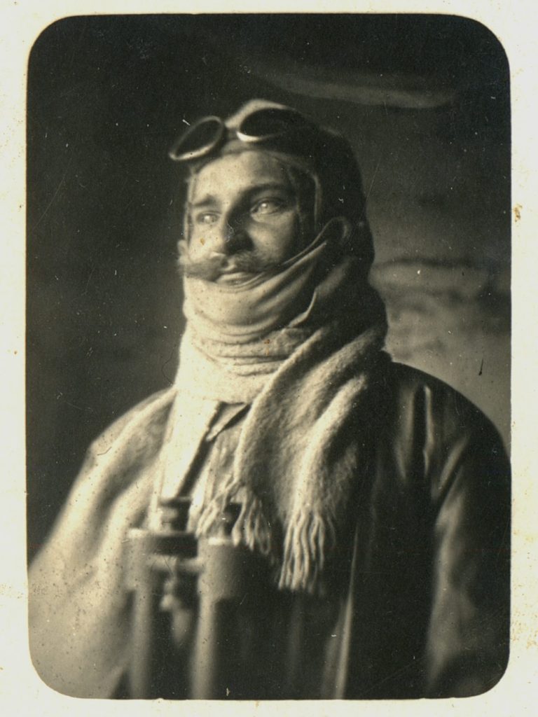 Niezwykły zestaw zdjęć , znajdujący się w posiadaniu jednej z mieszkanek Głogowa.