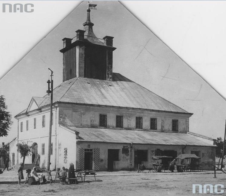 Ratusz w Głogowie Młp.